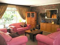 5 Crown Guest House image 2