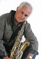 Mike Laatz, saxophonist logo